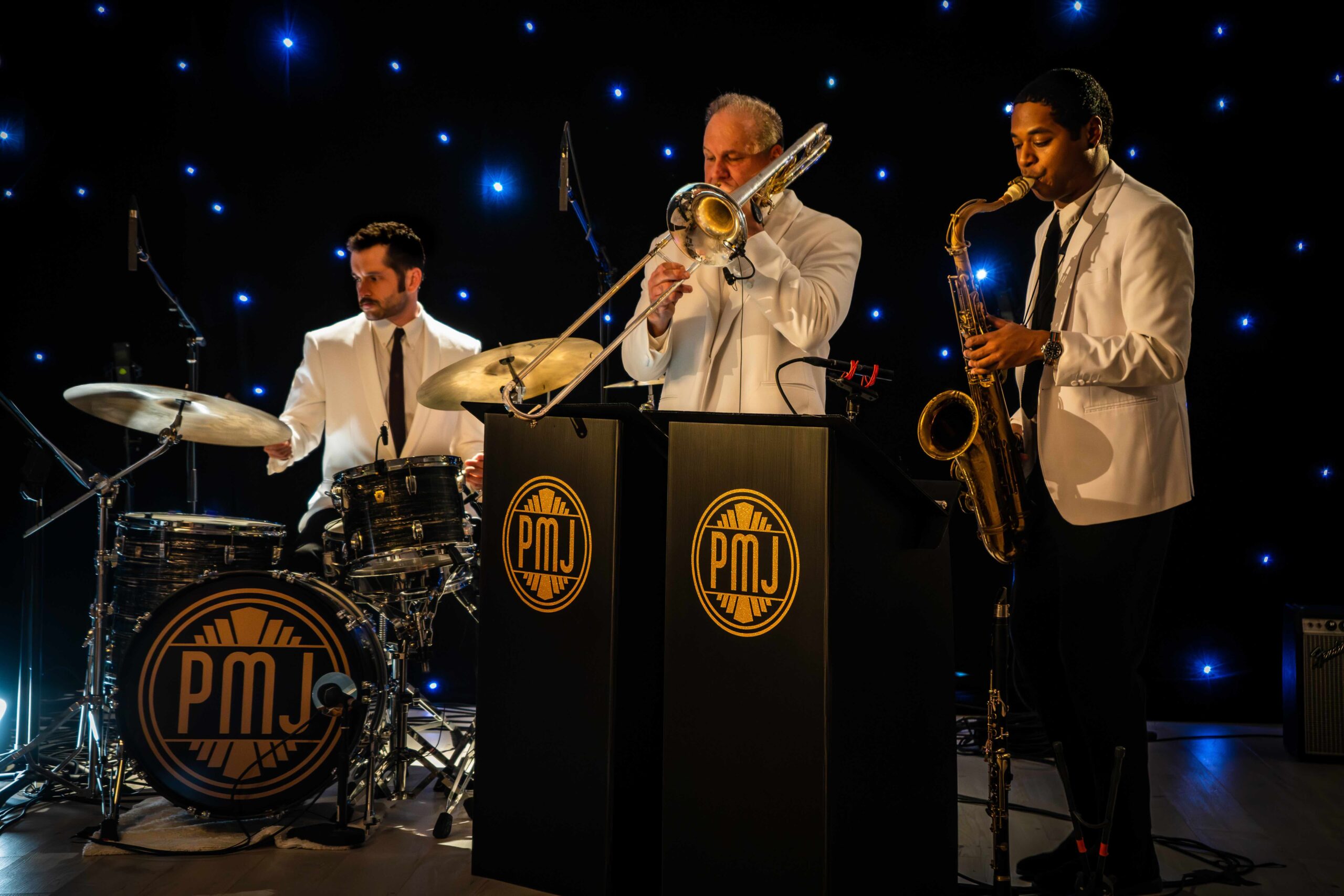 Jeff Adams live performance photo